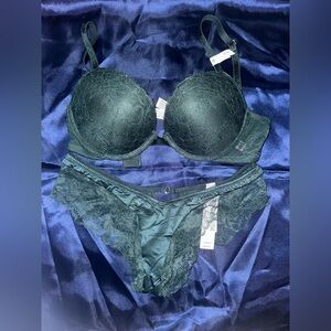 30D XS Green Lace Victoria’s Secret Very Sexy Push-Up Bra Lingerie Panty Set